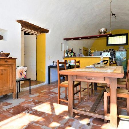 Stunning Home In St-Hippolyte-Du-Fort With Wifi 圣伊波利特迪福尔 外观 照片